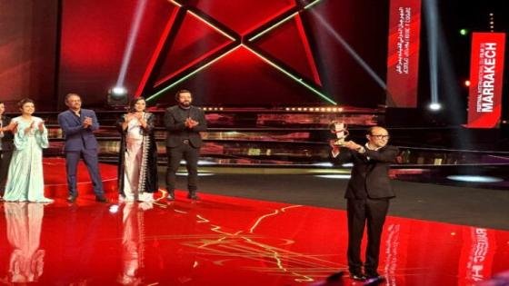 تكريم المخرج السينمائي فوزي بنسعيد في المهرجان الدولي بمراكش ويؤكد امتنانه لهذه الالتفاتة