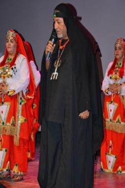 الفنان سعيد باحوس يتألق في سهرة مهرجان تيزرزاي بتزنيت